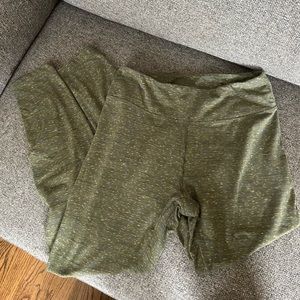 Green leggings